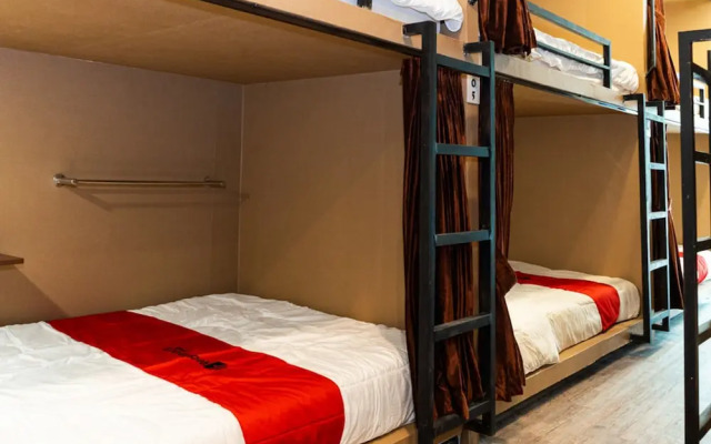 RedDoorz Hostel @ DI Panjaitan Simpang Lima