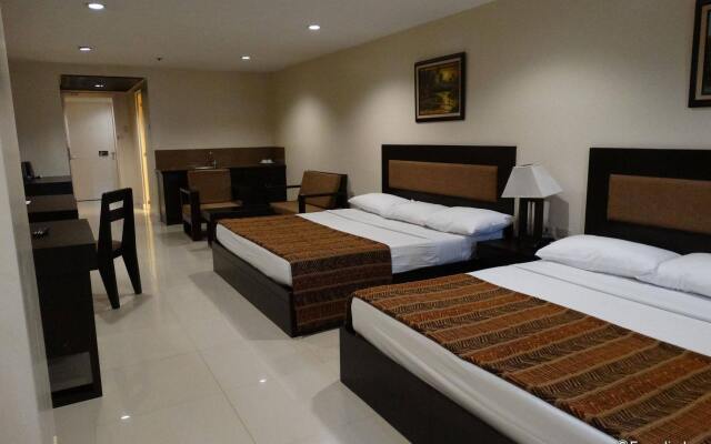 Paragon Tower Hotel