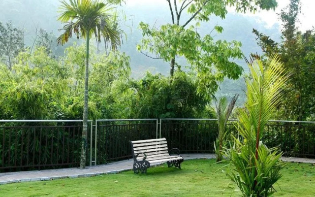 Thazaa Resorts
