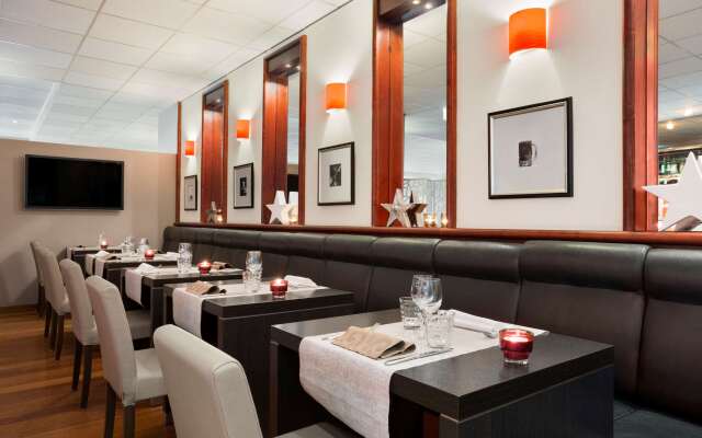 Ramada Encore by Wyndham Geneva