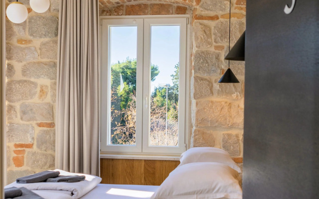 East Coast Deluxe Rooms