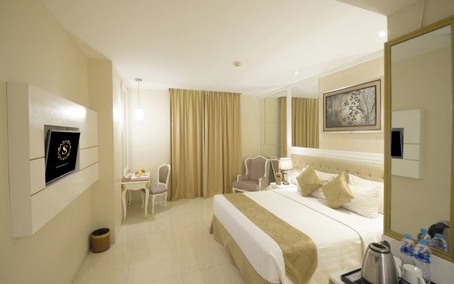Grand Savero Hotel