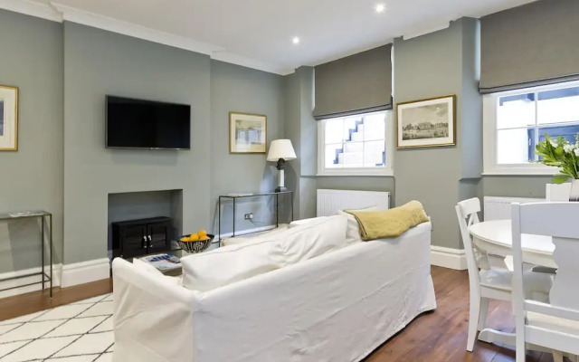 Attractive 1-bed Flat in Prestige Knightsbridge