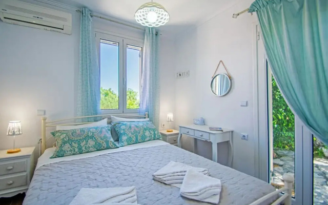 Alavastros Villa Near 3 sandy beaches