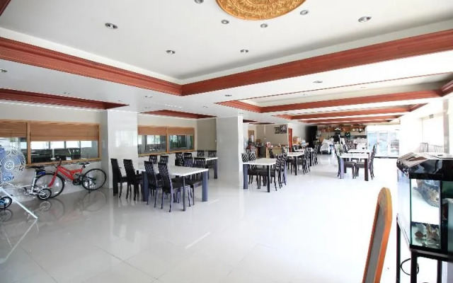 Oyo 247 Diamond Place