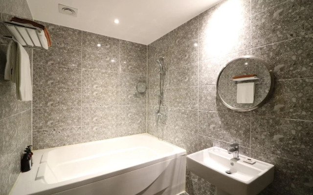 Stay-inn Hotel