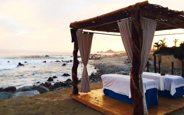 Charming 1BR With Ocean View in Cabo San Lucas