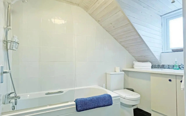 Cockleshell Cottage