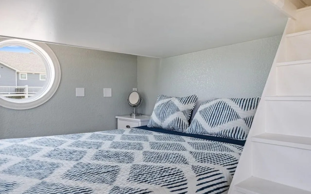 Crystal Beach Villa 5 Bedroom Home