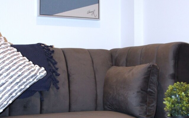 Super Modern Serviced Apartment in City Centre