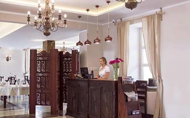 Orient Palace