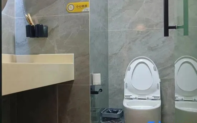 Renfeng Yisu Hotel (Ningbo Dongqiao Branch)