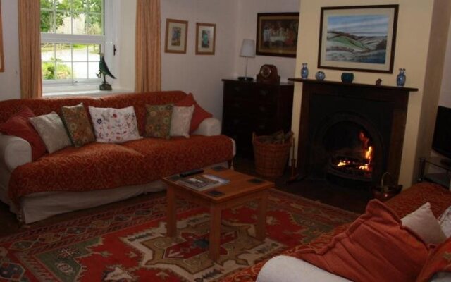Wallace Lane Farm - Farm Home
