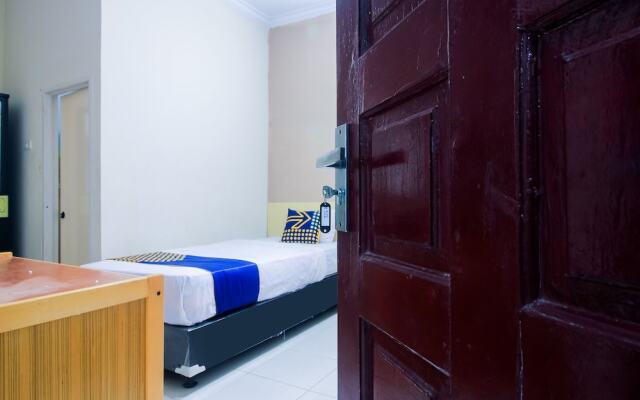 Berkah Homestay Syariah by OYO Rooms