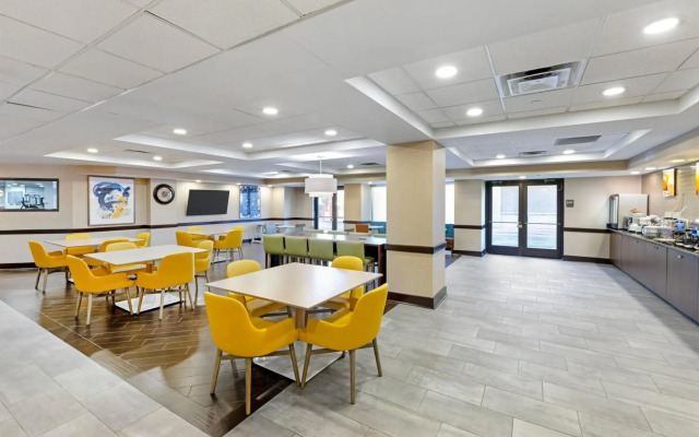 Comfort Inn & Suites Arlington Heights