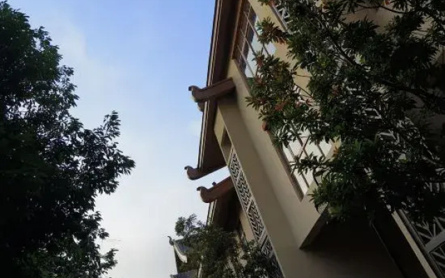 Senhuoyeshe B&B