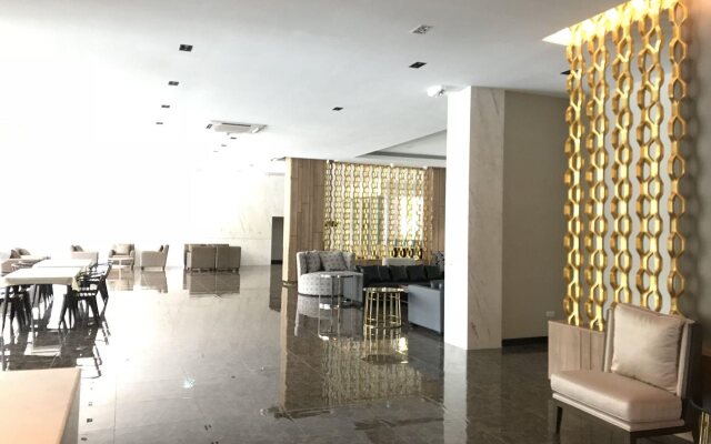 May Hotel