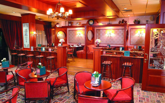 Kapetanios Odysseia Hotel