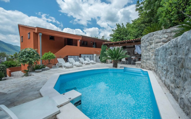 Apartments Nikcevic