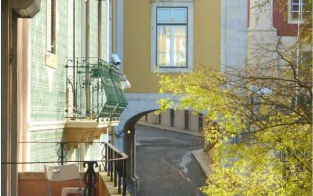 ALFAMA 3B - Balby's Bed&Breakfast