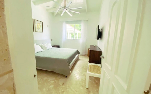 Seasideserenity - Luxury Villa Steps From The Beach