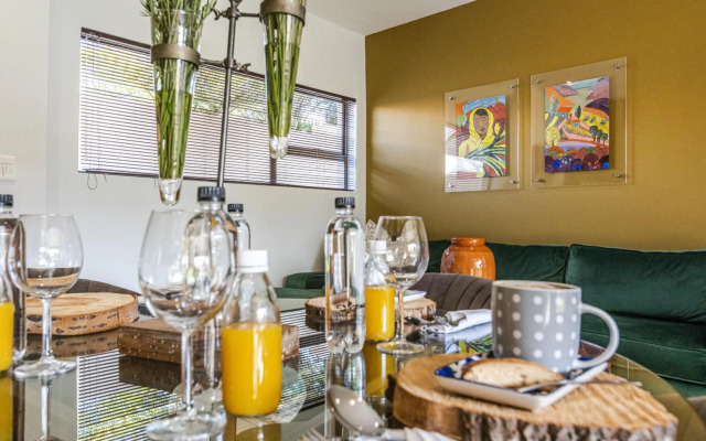 Fleur de Lis Guesthouse