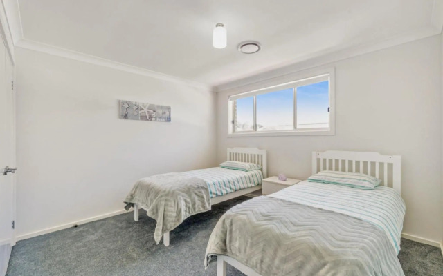 SEA MIST Gerringong 4pm Check Out Sundays