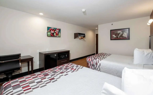 Red Roof Inn Sulphur