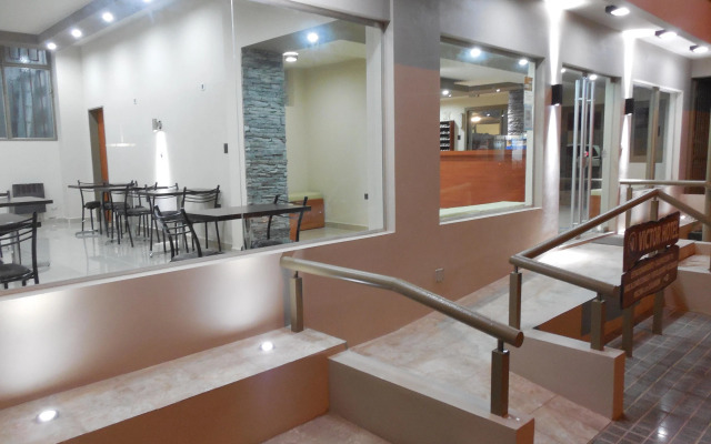Victor Hotel
