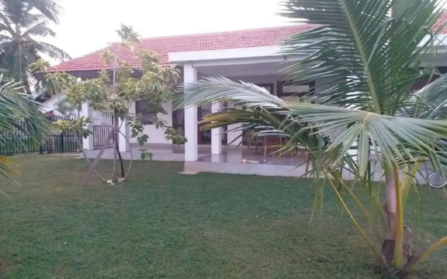 Negombo Holiday Home