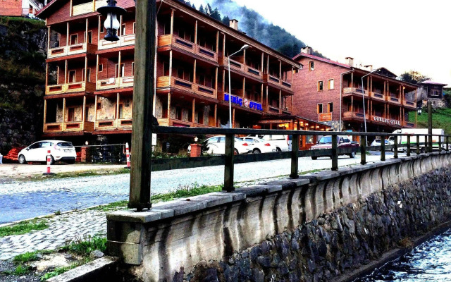 Meric Hotel