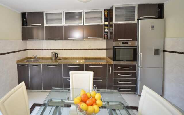 Sunshine Apartments