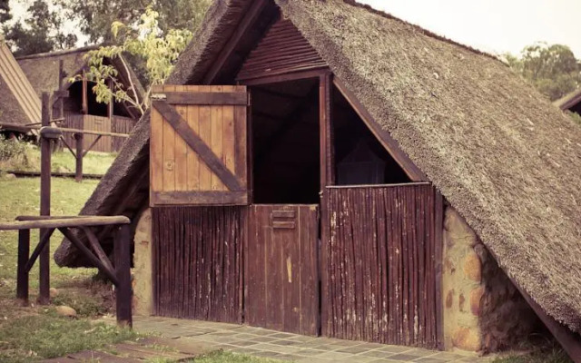 Round The Bend Lodge