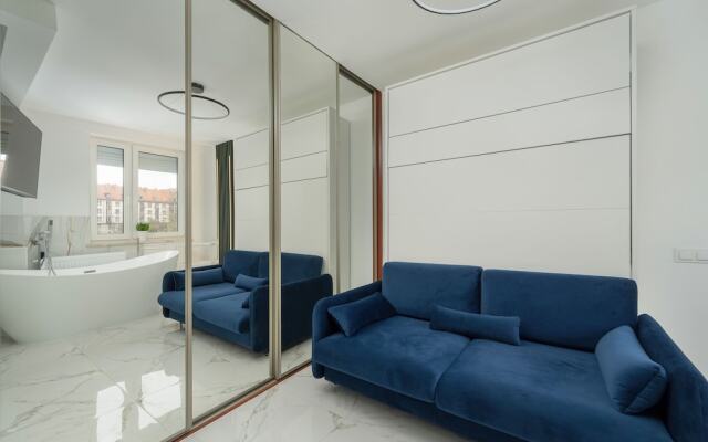 Unique Studio in Wrocław by Renters