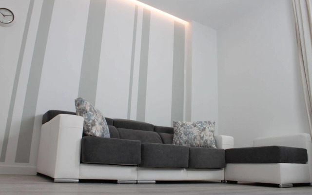 Life Apartments Santo Rey