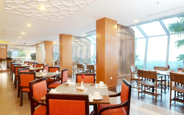 Emersia Hotel & Resort