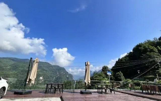 Yichang Pusu Shiguang Homestay