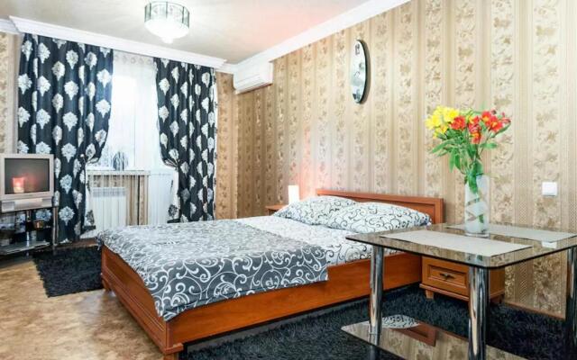 Apartment on Nezalezhnoy Ukrainy near Intourist Hotel