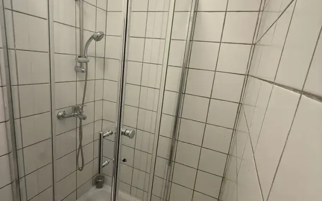 Comfy 2BR Apt Westbahnhof Area