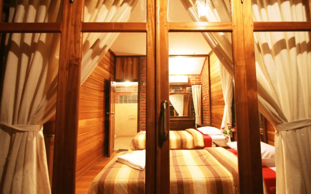 Jambuluwuk Convention Hall & Resort Puncak