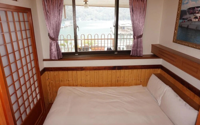 Lakeside B&B