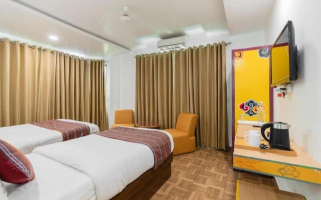 Hotel Ratnasambhava