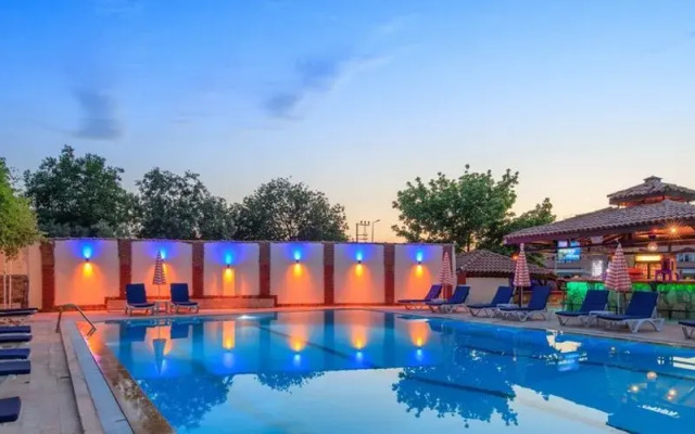 Mese Suites