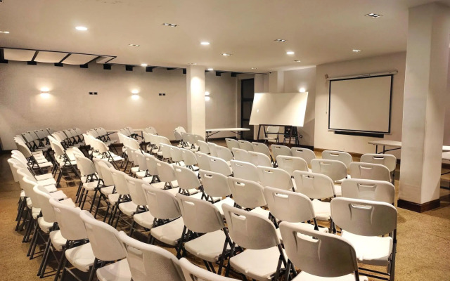 Madero Hotel & Suites