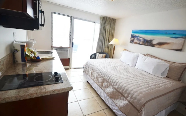 Kuhio Village #1201 by RedAwning