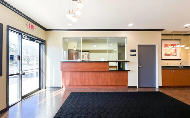 Blaine Town Inn & Suites