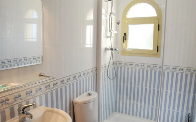 Nerja Spain Flats - V6 Tamango Hill