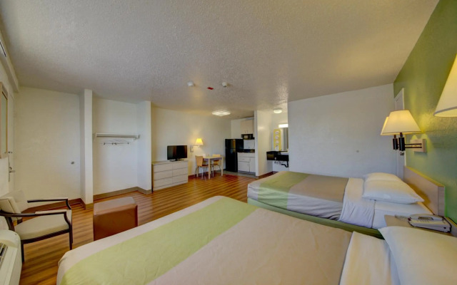 Motel 6 Cocoa Beach, FL