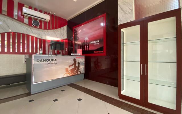RedDoorz Plus @ Rawamangun