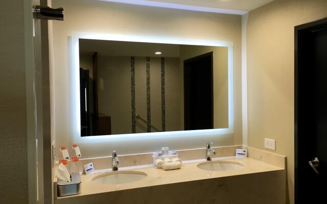 Holiday Inn Express & Suites Mexicali, an IHG Hotel